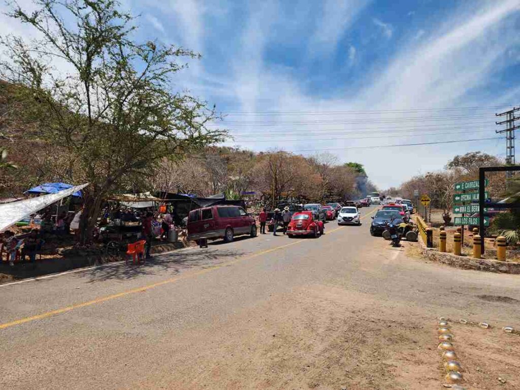 “Instalando el campamento de Carrizalillo afuera de la mina Los Filos de Equinox Gold”